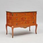 1018 8408 CHEST OF DRAWERS